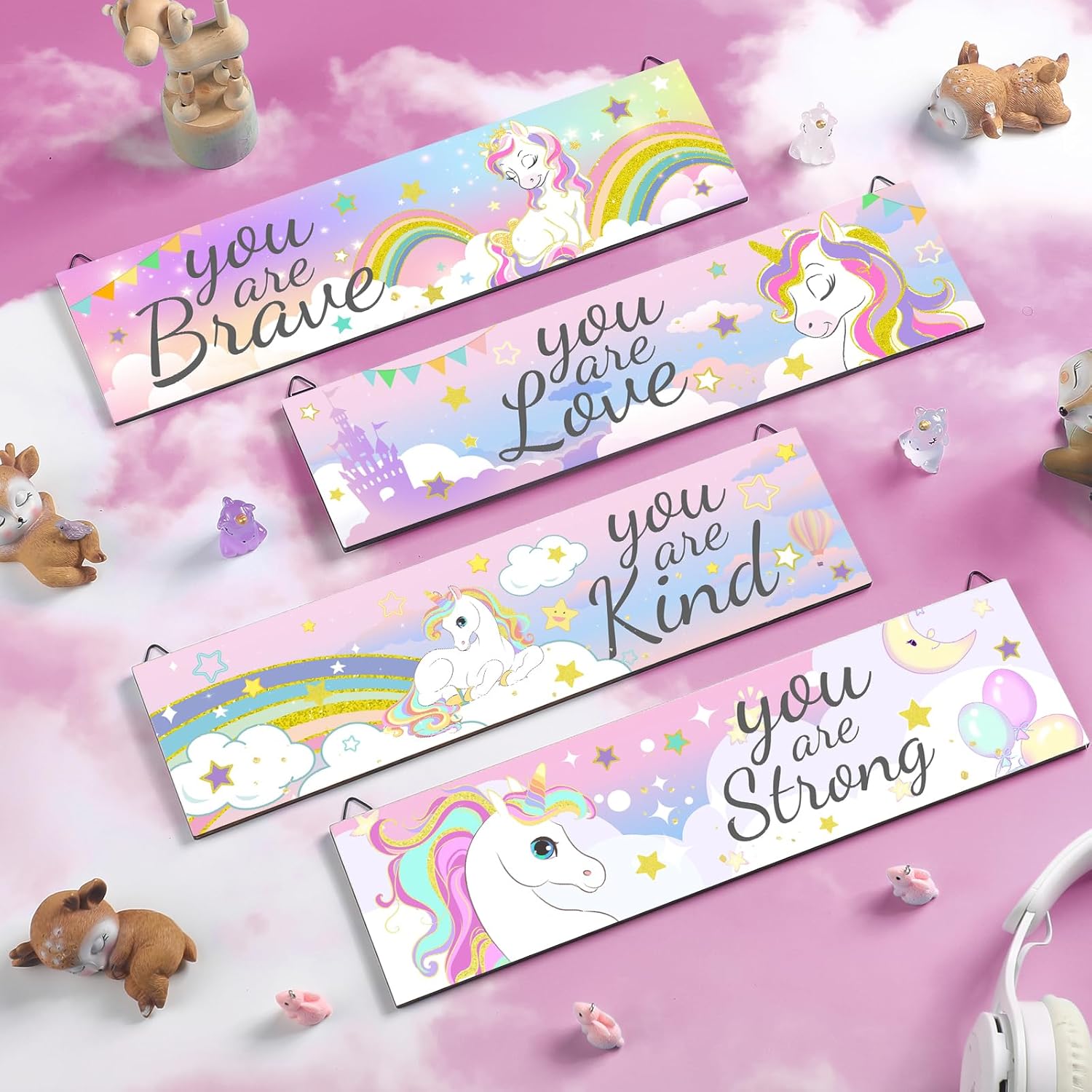 Geetery 4 Pcs Rainbow Wall Decor Hanging Signs
