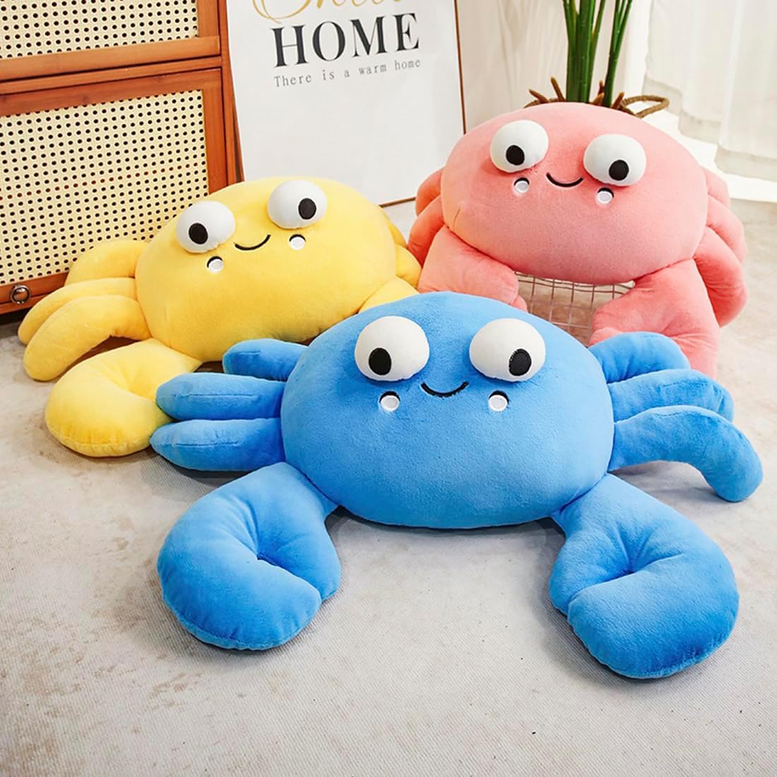 ELAINREN Ultra-Soft Pink Crab Plush Pillow