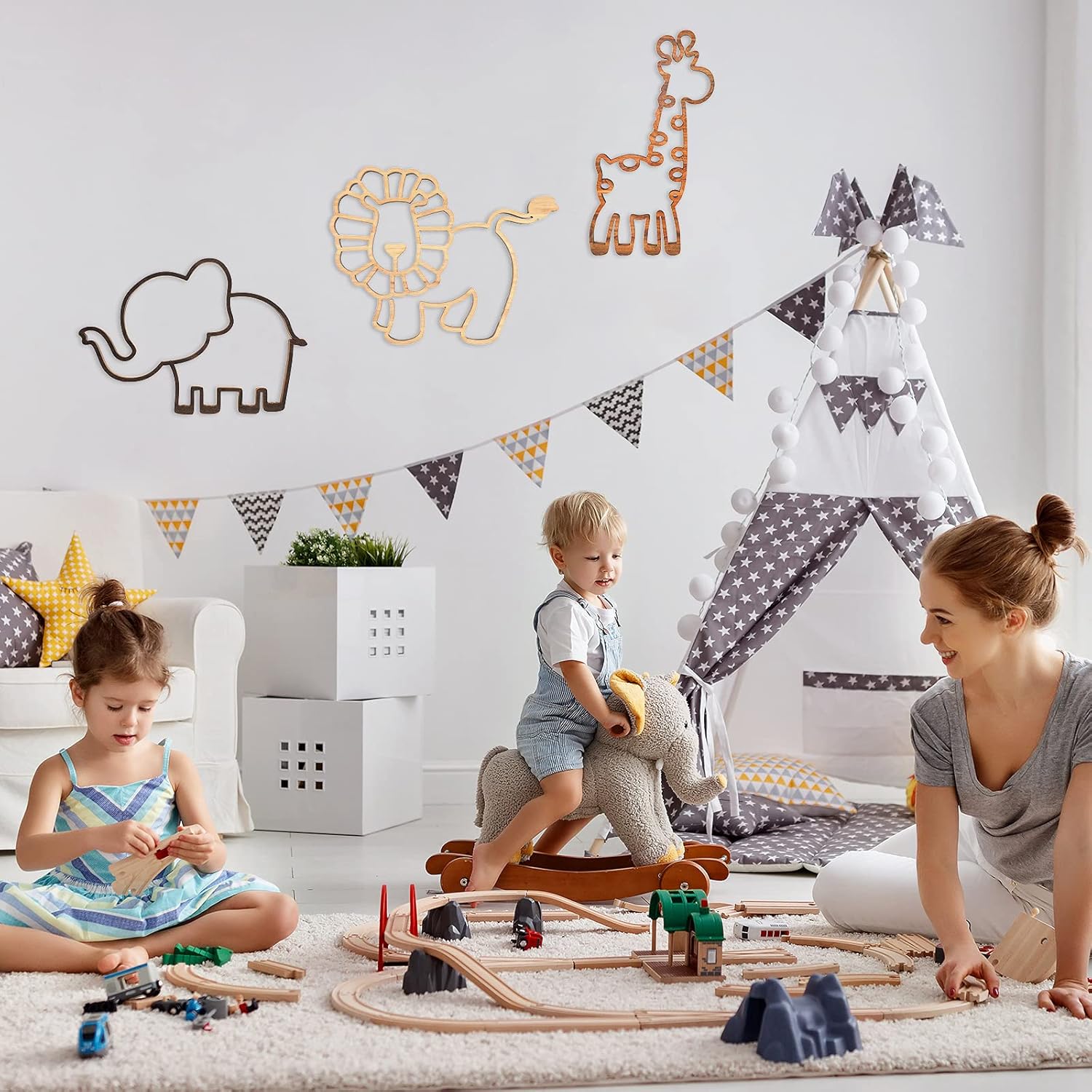 Yulejo 3 Piece Jungle Themed Wall Decor